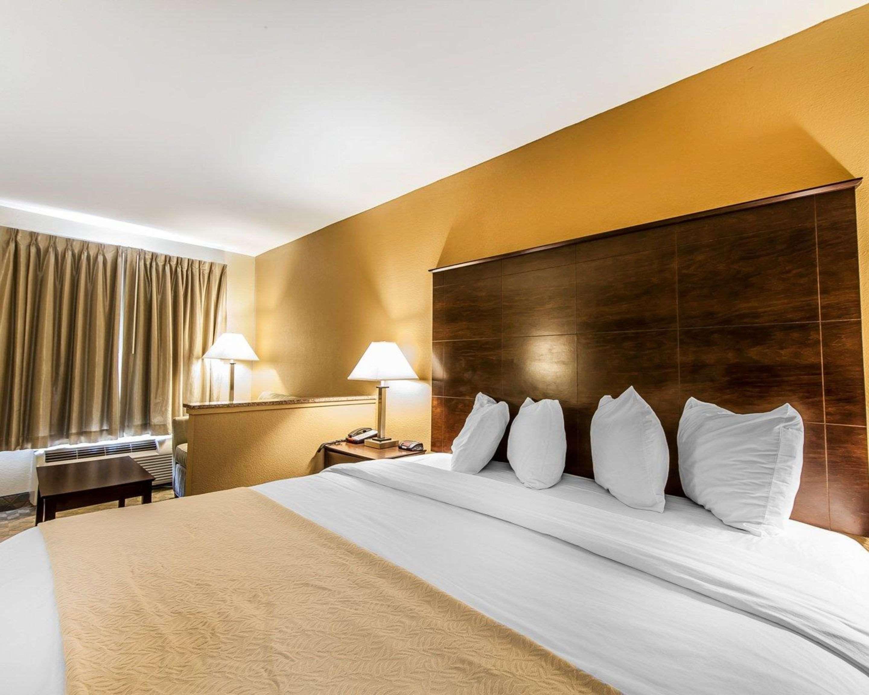 Quality Inn&Suites Bremen Extérieur photo