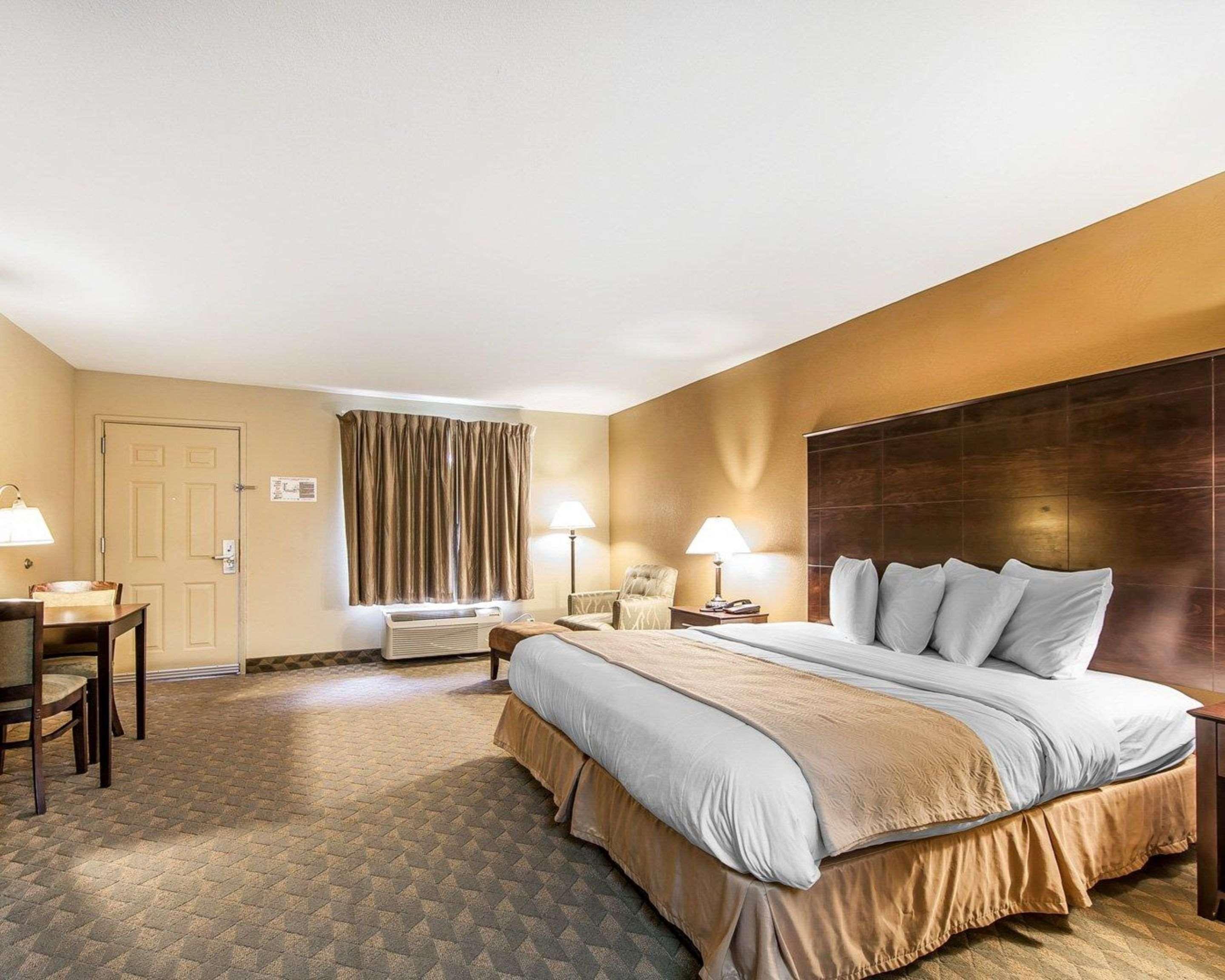 Quality Inn&Suites Bremen Extérieur photo