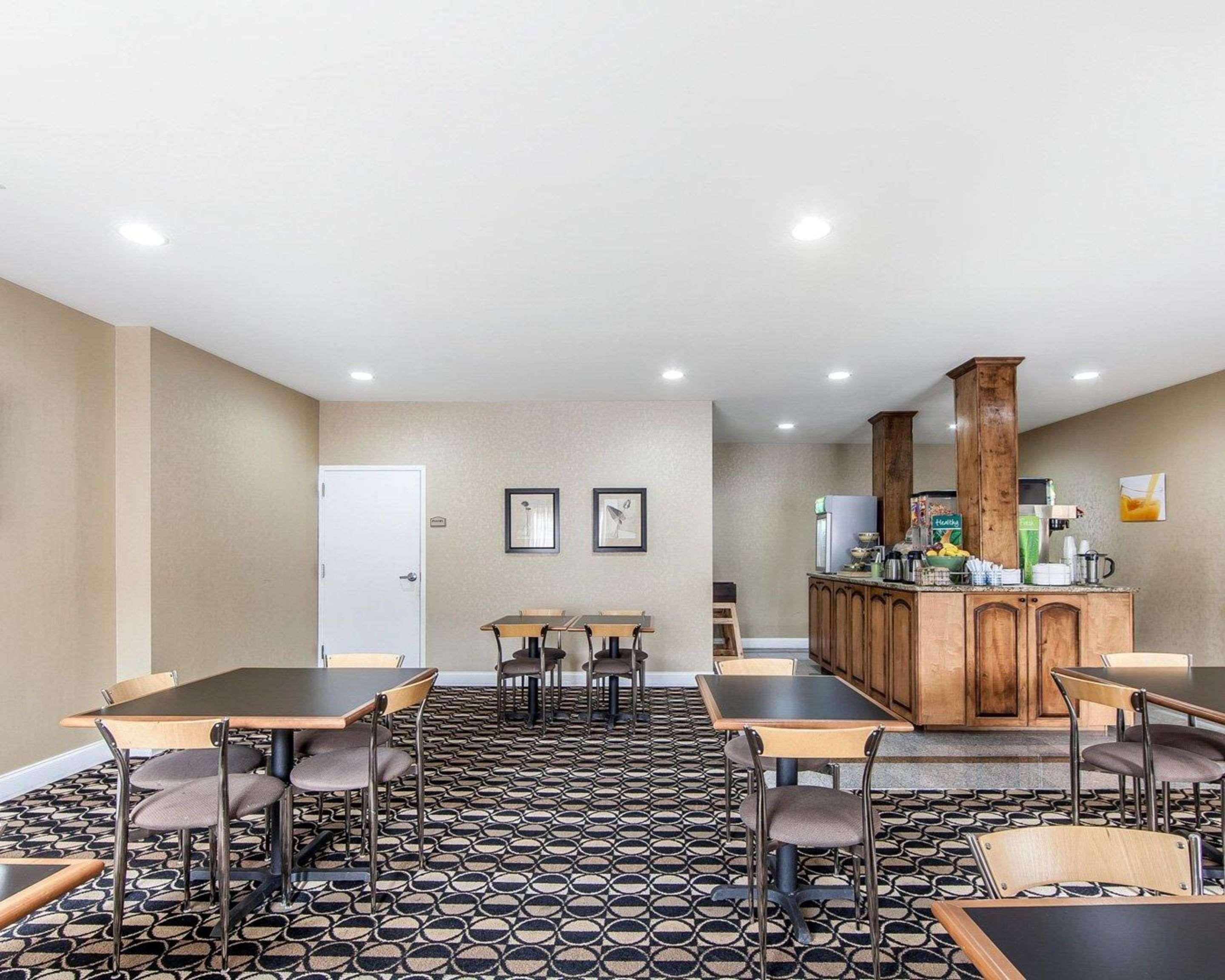 Quality Inn&Suites Bremen Extérieur photo
