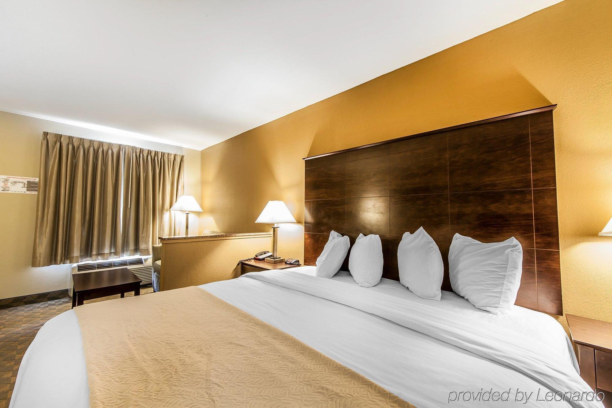 Quality Inn&Suites Bremen Extérieur photo