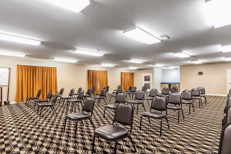 Quality Inn&Suites Bremen Extérieur photo